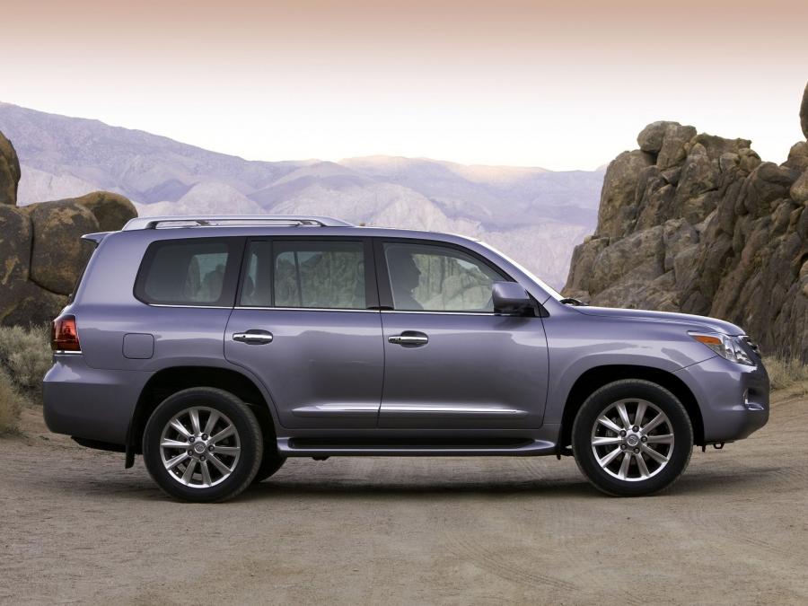  Lexus LX570 2008 года  (фото 137 из 221)